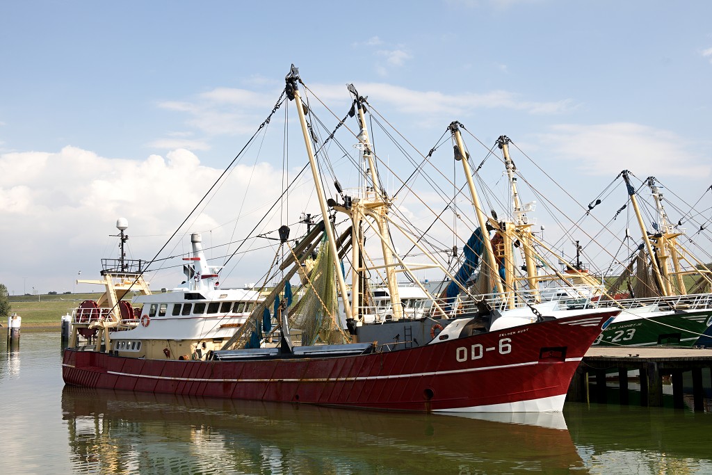 visserij industrie hdr stellendam yerseke kotter viskotter trawler visnet visnetten vloot vis vissen zierikzee